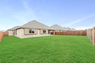 221 Sweetwater Dr, Commerce, TX 75428 - Photo 36