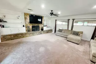 2404 13th St, Brownwood, TX 76801 - Photo 16