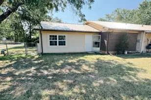 2404 13th St, Brownwood, TX 76801 - Photo 28