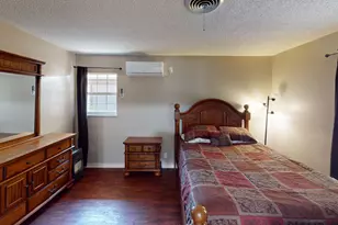 2404 13th St, Brownwood, TX 76801 - Photo 18