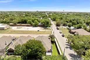 3901 Glenwyck Dr, North Richland Hills, TX 76180 - Photo 30