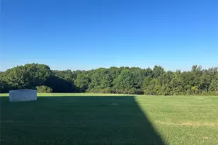 5676 County Rd 206, Grandview, TX 76050 - Photo 16