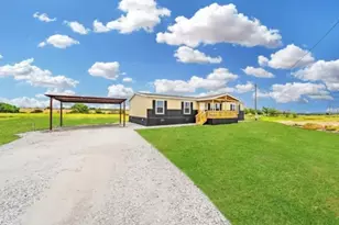 204 El Dorado St, Decatur, TX 76234 - Photo 2