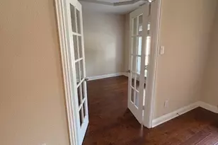 1221 Hoyt Dr, McKinney, TX 75071 - Photo 4