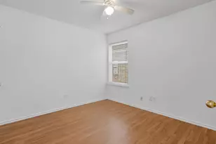 3000 Prairie Hill Ln, Arlington, TX 76010 - Photo 16