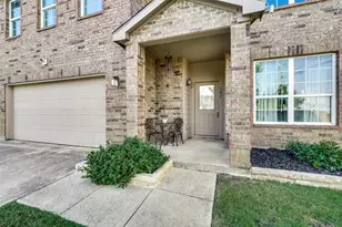 101 Thoroughbred Dr, Krum, TX 76249 - Photo 2