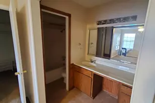 1500 N Grant Dr, Sherman, TX 75092 - Photo 8