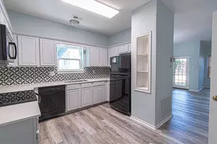 1508 Bennington Ct, Grapevine, TX 76051 - Photo 12