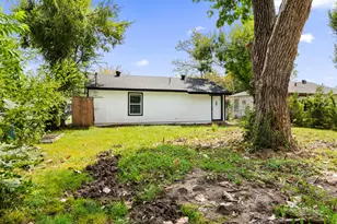 8217 Goldfield Dr, Dallas, TX 75217 - Photo 22