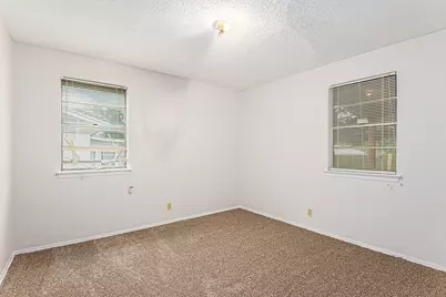 9005 Glenn Drive, White Settlement, TX 76108 - Photo 18