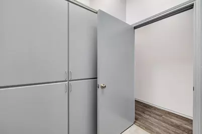 1619 W Irving Boulevard #2, Irving, TX 75061 - Photo 12