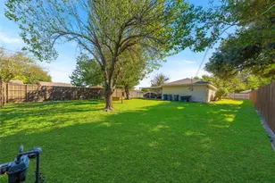 8461 Hunnicut Rd, Dallas, TX 75228 - Photo 28