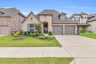 361 Moonvine Dr, Little Elm, TX 75068 - Photo 2