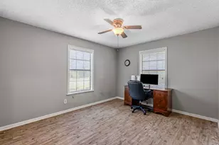 191 Rs County Rd 4254, Point, TX 75472 - Photo 16