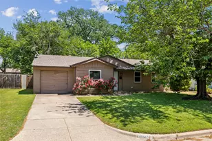 1202 Johns Dr, Euless, TX 76039 - Photo 26