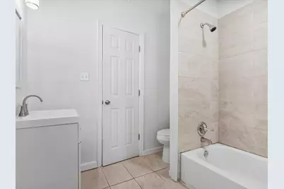 3240 Lipscomb Street, Fort Worth, TX 76110 - Photo 10