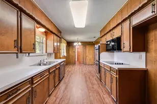 135 S Capri Dr, Duncanville, TX 75116 - Photo 8