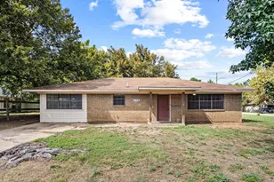 119 Ford St, Collinsville, TX 76233 - Photo 1