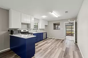 119 Ford St, Collinsville, TX 76233 - Photo 2