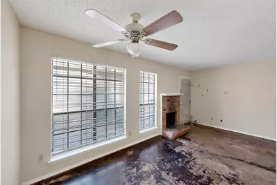 1603 N Garrett Avenue #102, Dallas, TX 75206 - Photo 6