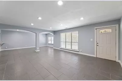 1915 Gaylord Drive, Dallas, TX 75217 - Photo 4