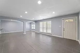 1915 Gaylord Dr, Dallas, TX 75217 - Photo 4