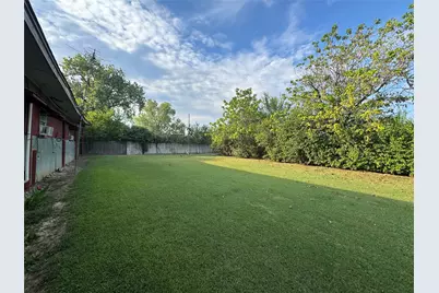 608 Cherokee Street, Bellmead, TX 76705 - Photo 20