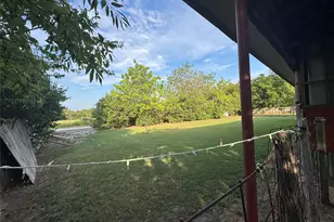 608 Cherokee St, Bellmead, TX 76705 - Photo 18