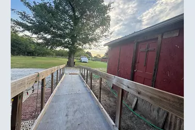 608 Cherokee Street, Bellmead, TX 76705 - Photo 36