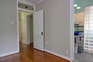 7010 Vivian Ave, Dallas, TX 75223 - Photo 16