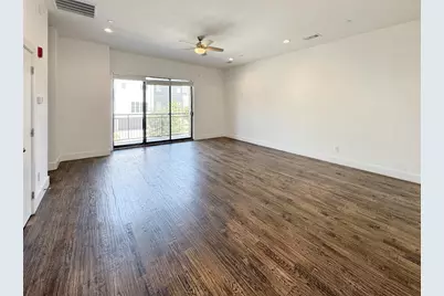 1931 N Prairie Avenue #3, Dallas, TX 75204 - Photo 4