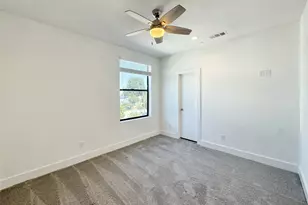 1931 N Prairie Ave, Dallas, TX 75204 - Photo 20