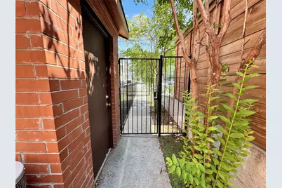 1931 N Prairie Avenue #3, Dallas, TX 75204 - Photo 28