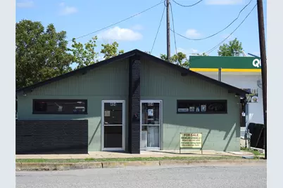 404 Chestnut Street, Bonham, TX 75418 - Photo 1