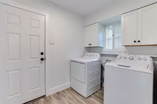 9962 Larchbrook Dr, Dallas, TX 75238 - Photo 16