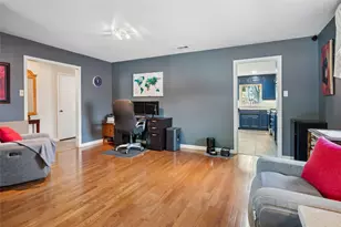 1001 Livingston Dr, Hurst, TX 76053 - Photo 16