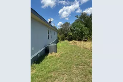 4709 Plum Bush Street, Granbury, TX 76048 - Photo 6