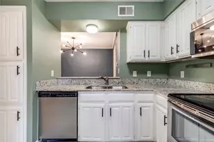 5626 Preston Oaks Rd, Dallas, TX 75254 - Photo 10