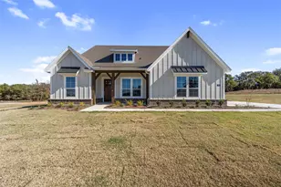 136 Oak Grv Wy, Springtown, TX 76082 - Photo 2
