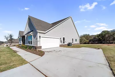 136 Oak Grove Way, Springtown, TX 76082 - Photo 6