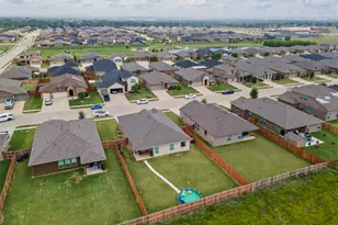 1104 Dublin Dr, Cleburne, TX 76033 - Photo 32
