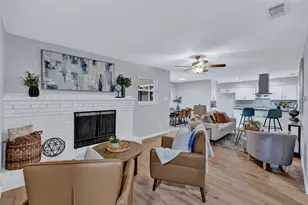 125 Stardust Ln, DeSoto, TX 75115 - Photo 1