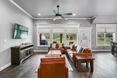 4905 Frio Drive, Granbury, TX 76048 - Photo 10