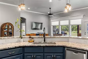 4905 Frio Dr, Granbury, TX 76048 - Photo 6