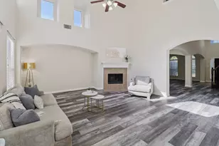 6207 Weaver Dr, Arlington, TX 76001 - Photo 8