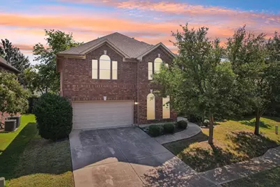 6207 Weaver Drive, Arlington, TX 76001 - Photo 1