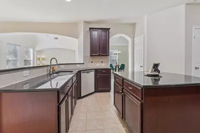 6207 Weaver Drive, Arlington, TX 76001 - Photo 10