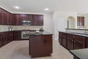 6207 Weaver Dr, Arlington, TX 76001 - Photo 8