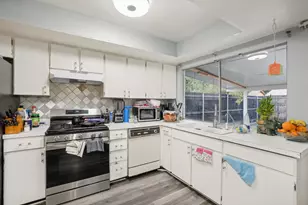 3601 Chime St, Irving, TX 75062 - Photo 8