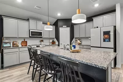 10900 Peperak Court, Waco, TX 76708 - Photo 4